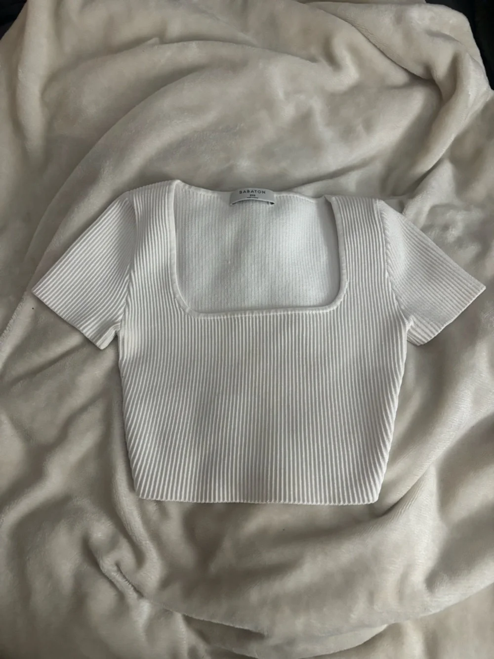 Aritzia Babaton top - Picture 3 of 5